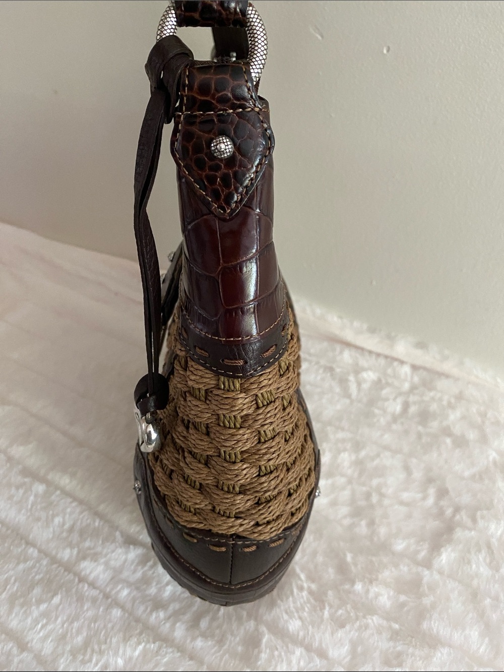 Brighton Brown Jute and Leather Woven Shoulder Bag In Tan and Brown - Picture 9 of 17